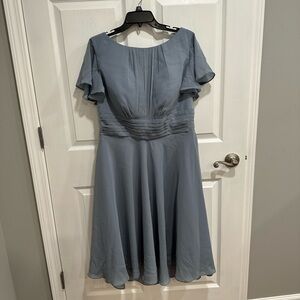 Chic Gray Midi Dress with Pleated Design